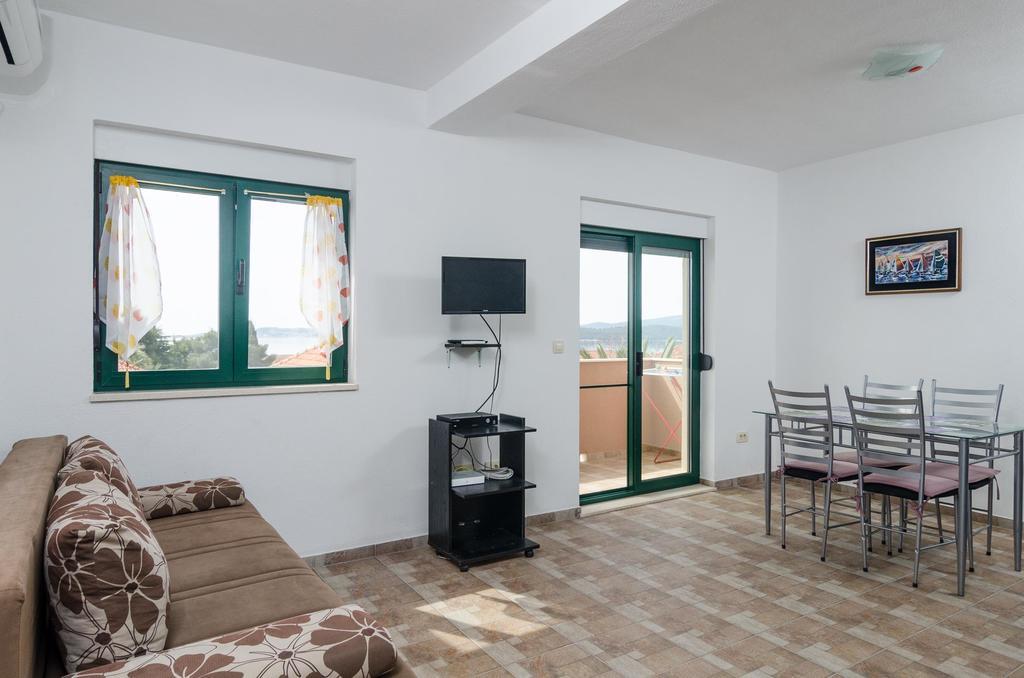 Apartments Leo Orebic Luaran gambar